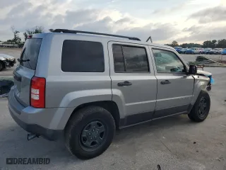 2015 Jeep Patriot Sport with VIN 1C4NJPBB7FD204211, listed as a Copart auction lot 66443644 with 192,082 mi miles and Salvage Title. Bid and sale history available at carsss.com. Image 3.