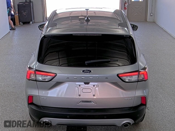 2022 Ford Escape SE with VIN 1FMCU9G65NUB41402, listed as a IAAI auction lot 42733931 with 62,151 mi miles and . Bid and sale history available at DreamBid. Image 17.