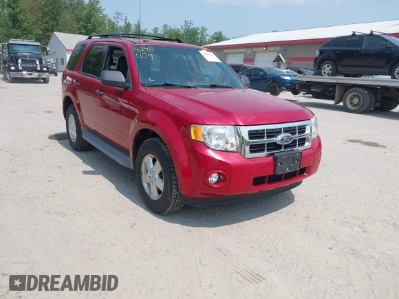 2010 Ford Escape XLT z VIN 1FMCU9D78AKA34458, wystawiony jako IAAI lot #42481104 z przebiegiem 134 755 mil mil oraz . Historia ofert i sprzedaży dostępna na DreamBid. Obrazek 1.