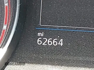2018 Volkswagen Atlas SE с VIN 1V2CP2CA2JC593755, выставлен на аукционе IAAI как лот 42381332 с пробегом 62 664 миль миль и . История ставок и продаж доступна на DreamBid. Изображение 15.