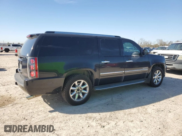 2012 GMC Yukon XL Denali with VIN 1GKS1MEFXCR300868, listed as a Copart auction lot 48139195 with 221,274 mi miles and Salvage Title. Bid and sale history available at carsss.com. Image 3.
