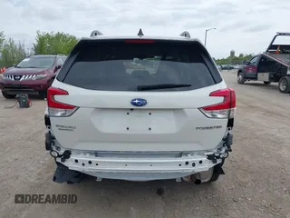 2024 Subaru Forester Premium with VIN JF2SKADC1RH496259, listed as a IAAI auction lot 42288694 with 13,568 mi miles and . Bid and sale history available at DreamBid. Image 16.