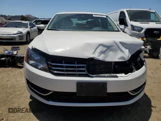 2015 Volkswagen Passat SE z VIN 1VWBV7A39FC053232, wystawiony jako Copart lot #60936005 z przebiegiem 24 801 mil mil oraz Szkoda całkowita • Salvage title. Historia ofert i sprzedaży dostępna na DreamBid. Obrazek 5.