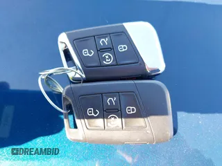 2021 Volkswagen Atlas SE z VIN 1V2KE2CA7MC220524, wystawiony jako IAAI lot #42017287 z przebiegiem 29 380 mil mil oraz . Historia ofert i sprzedaży dostępna na DreamBid. Obrazek 11.