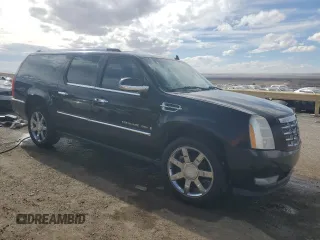2008 Cadillac Escalade ESV z VIN 1GYFK66868R143475, wystawiony jako Copart lot #44468395 z przebiegiem 195 093 mil mil oraz Szkoda całkowita • Salvage title. Historia ofert i sprzedaży dostępna na DreamBid. Obrazek 4.