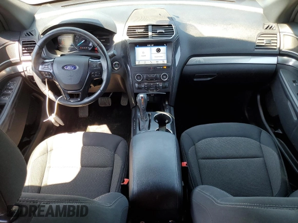 2019 Ford Explorer XLT с VIN 1FM5K8DH1KGA37725, выставлен на аукционе Copart как лот 56255315 с пробегом 56 501 миль миль и Списание • Salvage title. История ставок и продаж доступна на DreamBid. Изображение 8.