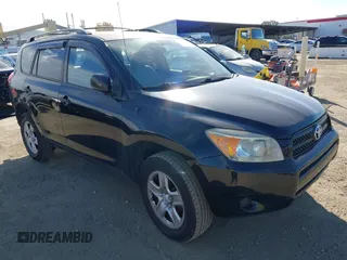 2007 Toyota RAV4 with VIN JTMZD33V376043839, listed as a IAAI auction lot 41670983 with 181,499 mi miles. Bid and sale history available at carsss.com. Image 1.