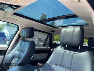 2020 Land Rover Range Rover z VIN SALGS5SEXLA404736, wystawiony jako Copart lot #56987455 z przebiegiem 157 169 mil mil oraz Czysty tytuł • Clean title. Historia ofert i sprzedaży dostępna na DreamBid. Obrazek 9.
