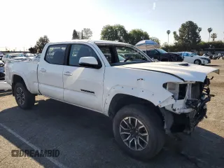 2022 Toyota Tacoma SR5 with VIN 3TMBZ5DN4NM033766, listed as a Copart auction lot 49420715 with 42,234 mi miles and Clean title. Bid and sale history available at DreamBid. Image 4.