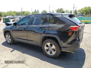 2023 Toyota RAV4 LE z VIN 2T3G1RFV9PC383821, wystawiony jako Copart lot #60561435 z przebiegiem 33 593 mil mil oraz Szkoda całkowita • Salvage title. Historia ofert i sprzedaży dostępna na DreamBid. Obrazek 2.