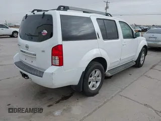 2008 Nissan Pathfinder S with VIN 5N1AR18U58C650987, listed as a IAAI auction lot 41579276 with 197,063 mi miles. Bid and sale history available at carsss.com. Image 4.