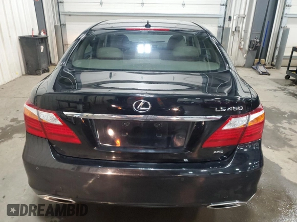 2011 Lexus LS 460 z VIN JTHCL5EF6B5009790, wystawiony jako Copart lot #43873435 z przebiegiem 172 242 mil mil oraz Szkoda całkowita • Salvage title. Historia ofert i sprzedaży dostępna na DreamBid. Obrazek 6.
