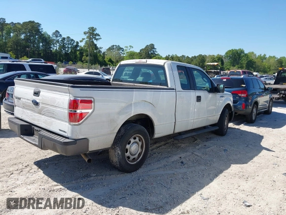 2013 Ford F-150 XL z VIN 1FTEX1CM9DFC46232, wystawiony jako IAAI lot #42032421 z przebiegiem 277 066 mil mil oraz . Historia ofert i sprzedaży dostępna na DreamBid. Obrazek 4.