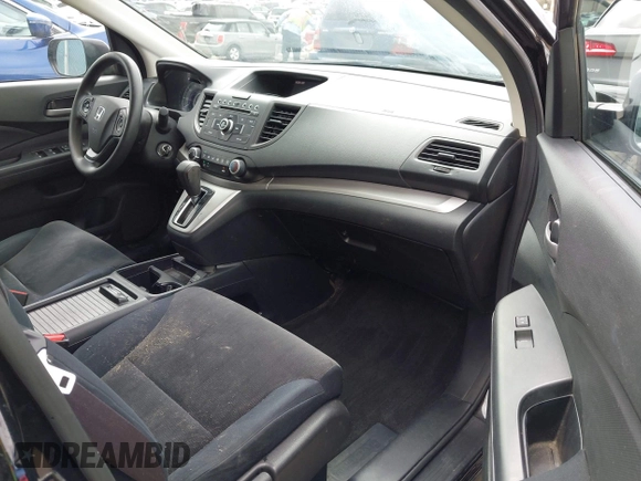 2014 Honda CR-V LX with VIN 3CZRM3H33EG716822, listed as a IAAI auction lot 42067360 with 143,480 mi miles. Bid and sale history available at carsss.com. Image 5.