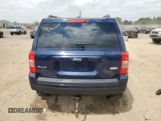 2015 Jeep Patriot Latitude with VIN 1C4NJRFB8FD366581, listed as a Copart auction lot 56221585 with 171,009 mi miles and Salvage title. Bid and sale history available at DreamBid. Image 6.
