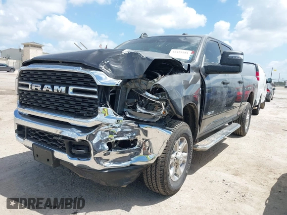 2024 Ram 2500 Big Horn with VIN 3C6UR5DL9RG343480, listed as a IAAI auction lot 42425281 with 21,374 mi miles and . Bid and sale history available at DreamBid. Image 2.