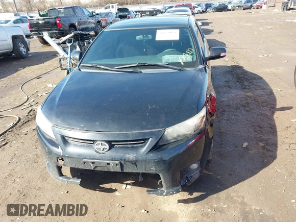 2012 Scion tC z VIN JTKJF5C79C3025063, wystawiony jako IAAI lot #41679076 z przebiegiem 153 272 mil mil oraz . Historia ofert i sprzedaży dostępna na DreamBid. Obrazek 12.