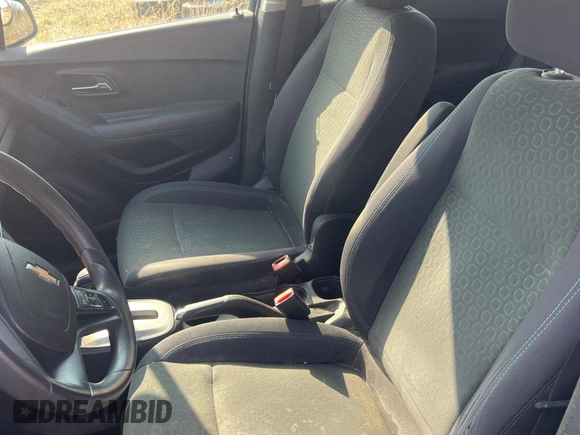 2015 Chevrolet Trax LS with VIN 3GNCJPSB6FL215967, listed as a Copart auction lot 54605435 with 1 mi miles and Clean Title. Bid and sale history available at carsss.com. Image 9.