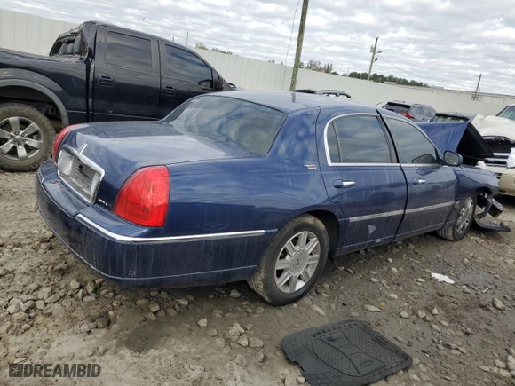 2009 Lincoln Town Car Signature Limited with VIN 2LNHM82V79X602466, listed as a Copart auction lot 80659254 with 0 mi miles and Salvage Title. Bid and sale history available at carsss.com. Image 3.
