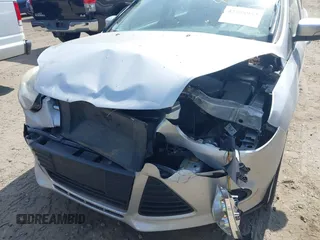 2013 Ford Focus SE с VIN 1FADP3F25DL378168, выставлен на аукционе IAAI как лот 42758953 с пробегом 198 292 миль миль и . История ставок и продаж доступна на DreamBid. Изображение 6.