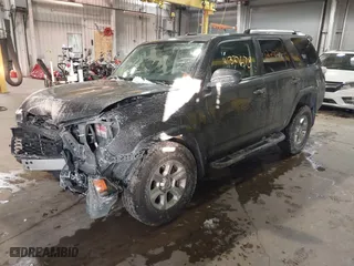 2019 Toyota 4Runner SR5 with VIN JTEZU5JRXK5192308, listed as a IAAI auction lot 41327678 with 127,320 mi miles. Bid and sale history available at carsss.com. Image 2.