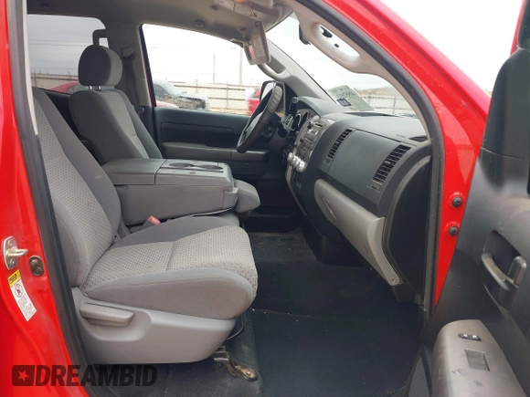 2012 Toyota Tundra z VIN 5TFUM5F11CX028307, wystawiony jako IAAI lot #41952532 z przebiegiem 253 254 mil mil oraz . Historia ofert i sprzedaży dostępna na DreamBid. Obrazek 5.