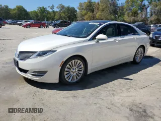 2013 Lincoln MKZ with VIN 3LN6L2J95DR825513, listed as a Copart auction lot 48967685 with 114,695 mi miles and Salvage Title. Bid and sale history available at carsss.com. Image 1.