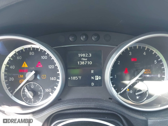 2011 Mercedes-Benz GL-Class GL 450 with VIN 4JGBF7BE1BA692013, listed as a IAAI auction lot 41824196 with 138,710 mi miles. Bid and sale history available at carsss.com. Image 7.