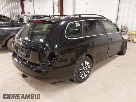 2014 Volkswagen Jetta TDI with VIN 3VWML7AJ7EM613873, listed as a IAAI auction lot 42448970 with 89,002 mi miles and . Bid and sale history available at DreamBid. Image 4.