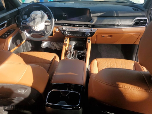 2024 Kia Telluride EX X-Line z VIN 5XYP3DGC5RG439067, wystawiony jako Copart lot #87198444 z przebiegiem 11 151 mil mil oraz Szkody całkowita. Historia ofert i sprzedaży dostępna na DreamBid. Obrazek 8.