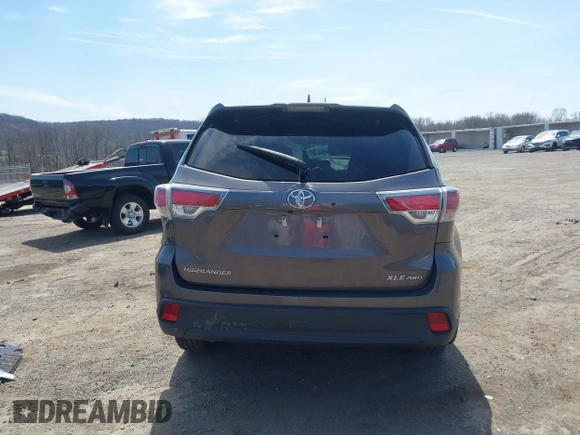 2016 Toyota Highlander XLE z VIN 5TDJKRFH8GS231543, wystawiony jako IAAI lot #42071117 z przebiegiem Nie podano mil oraz . Historia ofert i sprzedaży dostępna na DreamBid. Obrazek 16.