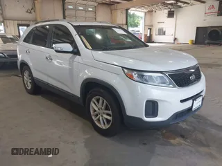 2015 Kia Sorento LX with VIN 5XYKT4A78FG587585, listed as a IAAI auction lot 42793014 with 145,685 mi miles and . Bid and sale history available at DreamBid. Image 1.