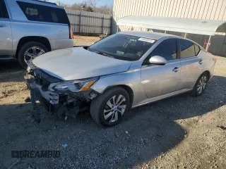 2019 Nissan Altima S z VIN 1N4BL4BVXKC203517, wystawiony jako Copart lot #43658915 z przebiegiem 100 097 mil mil oraz Szkody całkowita. Historia ofert i sprzedaży dostępna na DreamBid. Obrazek 1.