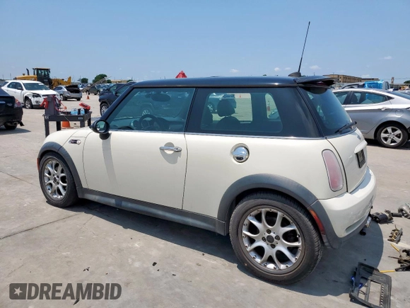2005 MINI Hardtop S z VIN WMWRE33515TG96892, wystawiony jako Copart lot #61067725 z przebiegiem 130 542 mil mil oraz Czysty tytuł • Clean title. Historia ofert i sprzedaży dostępna na DreamBid. Obrazek 2.