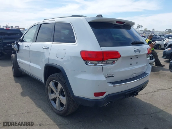 2015 Jeep Grand Cherokee Limited with VIN 1C4RJFBM6FC117970, listed as a IAAI auction lot 41744862 with 137,983 mi miles. Bid and sale history available at carsss.com. Image 3.