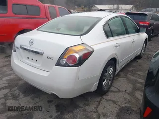 2012 Nissan Altima 2.5 S with VIN 1N4AL2AP2CN572879, listed as a IAAI auction lot 41768361 with 180,397 mi miles. Bid and sale history available at carsss.com. Image 4.