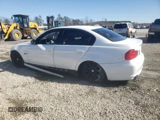 2009 BMW 3 Series 328i with VIN WBAPH77529NL82109, listed as a Copart auction lot 42810995 with 0 mi miles and Salvage Title. Bid and sale history available at carsss.com. Image 2.