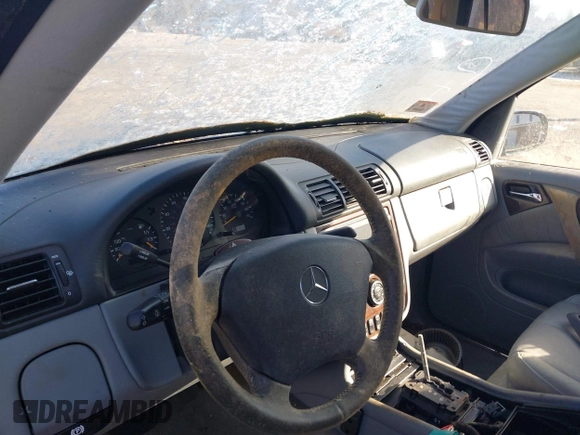 2003 Mercedes-Benz M 350 с VIN 4JGAB57E23A450868, выставлен на аукционе IAAI как лот 41983681 с пробегом 125 468 миль миль и . История ставок и продаж доступна на DreamBid. Изображение 13.