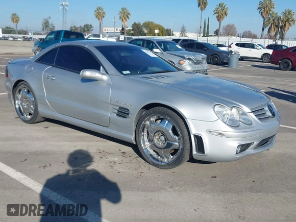 2004 Mercedes-Benz SL 55/63 AMG z VIN WDBSK74F14F076497, wystawiony jako IAAI lot #41285216 z przebiegiem 146 160 mil mil oraz . Historia ofert i sprzedaży dostępna na DreamBid. Obrazek 1.