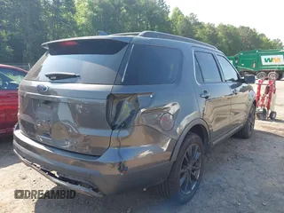 2017 Ford Explorer XLT z VIN 1FM5K7D82HGA31550, wystawiony jako IAAI lot #42391756 z przebiegiem 141 291 mil mil oraz . Historia ofert i sprzedaży dostępna na DreamBid. Obrazek 4.
