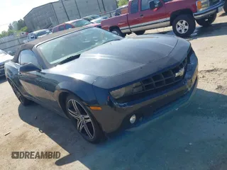 2013 Chevrolet Camaro LT z VIN 2G1FC3D33D9134173, wystawiony jako IAAI lot #41954984 z przebiegiem 157 919 mil mil oraz . Historia ofert i sprzedaży dostępna na DreamBid. Obrazek 1.