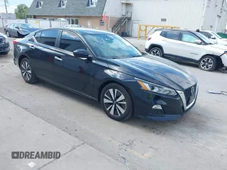2022 Nissan Altima SV z VIN 1N4BL4DV5NN326437, wystawiony jako IAAI lot #42391493 z przebiegiem 39 232 mil mil oraz . Historia ofert i sprzedaży dostępna na DreamBid. Obrazek 1.