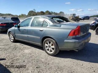 2002 Volvo S60 with VIN YV1RS61R622162976, listed as a Copart auction lot 74044624 with 0 mi miles and Clean Title. Bid and sale history available at carsss.com. Image 2.