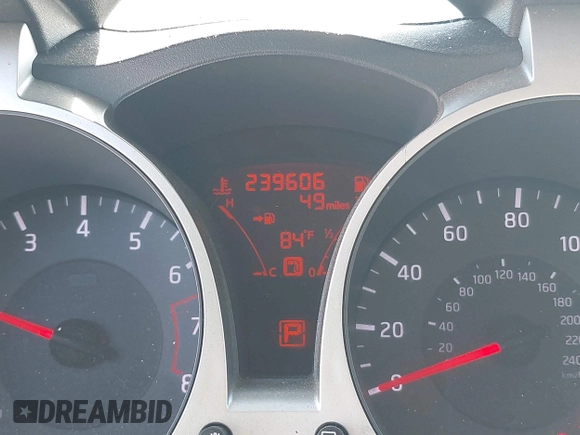 2014 Nissan Juke S with VIN JN8AF5MRXET353882, listed as a IAAI auction lot 42041965 with 239,606 mi miles. Bid and sale history available at carsss.com. Image 7.