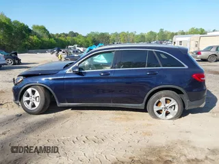 2018 Mercedes-Benz GLC with VIN WDC0G4JB2JV106712, listed as a IAAI auction lot 42067883 with 83,306 mi miles. Bid and sale history available at carsss.com. Image 14.