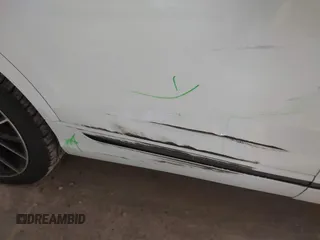 2021 Audi Q8 Premium Plus z VIN WA1EVAF11MD013975, wystawiony jako IAAI lot #41380207 z przebiegiem 77 979 mil mil oraz . Historia ofert i sprzedaży dostępna na DreamBid. Obrazek 18.