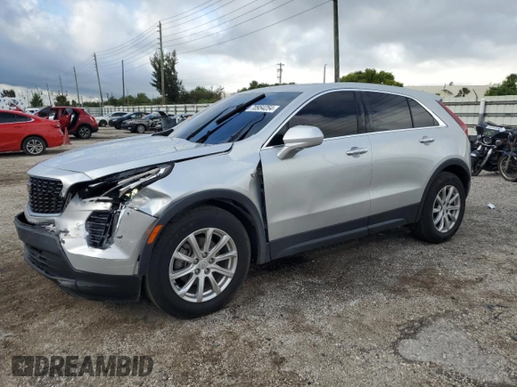 2019 Cadillac XT4 FWD Luxury z VIN 1GYAZAR42KF119510, wystawiony jako Copart lot #70954254 z przebiegiem 57 498 mil mil oraz Szkoda całkowita • Salvage title. Historia ofert i sprzedaży dostępna na DreamBid. Obrazek 1.