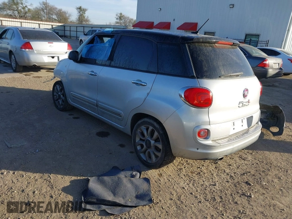 2015 FIAT 500L Lounge with VIN ZFBCFACH8FZ031149, listed as a IAAI auction lot 41780747 with 131,054 mi miles. Bid and sale history available at carsss.com. Image 3.
