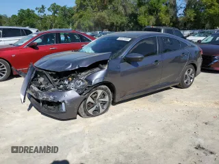 2020 Honda Civic LX z VIN 2HGFC2F67LH530265, wystawiony jako Copart lot #49101065 z przebiegiem 88 675 mil mil oraz Szkody całkowita. Historia ofert i sprzedaży dostępna na DreamBid. Obrazek 1.