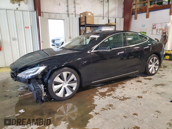 2021 Tesla Model S Long Range Plus z VIN 5YJSA1E20MF424386, wystawiony jako Copart lot #44233075 z przebiegiem 63 769 mil mil oraz Szkoda całkowita • Salvage title. Historia ofert i sprzedaży dostępna na DreamBid. Obrazek 1.